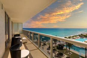 Luxurious Beach Resort 3 BR 3 BA with OCEAN view Insta worthy Pool